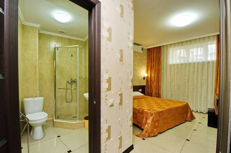 Двухместный номер без балкона на цоколе