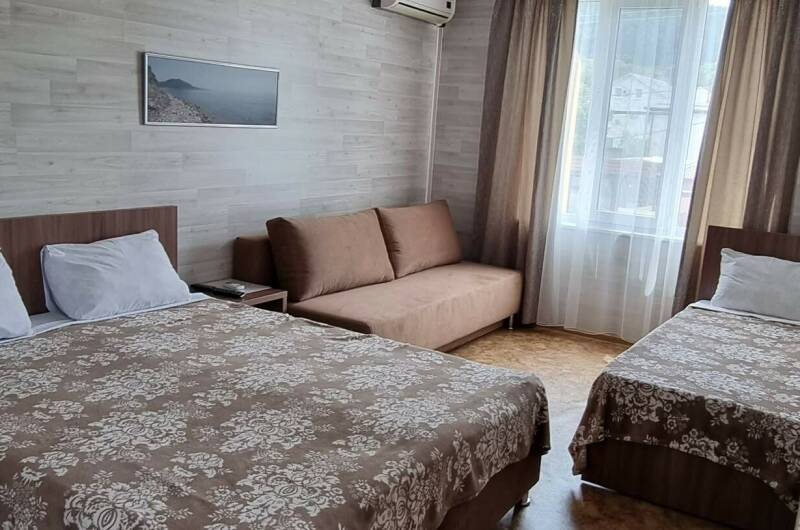 Четырёхместный номер с удобствами