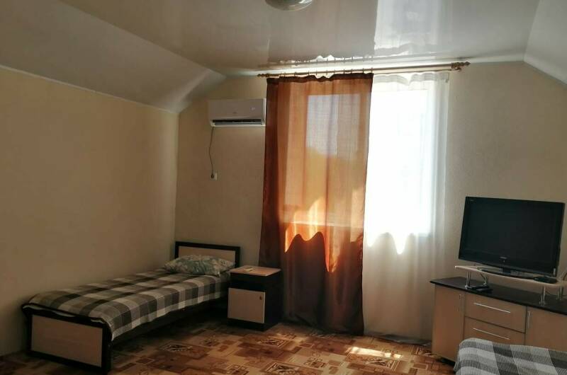 Трехместный однокомнатный номер