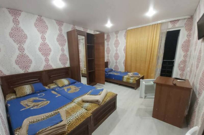 Трехместный номер с удобствами