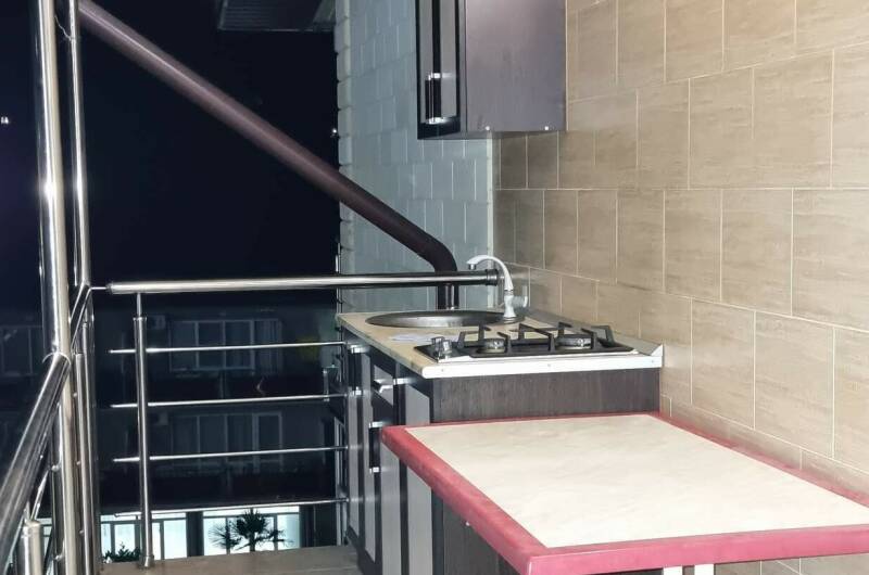 Двухкомнатный номер с удобствами и кухней в номере