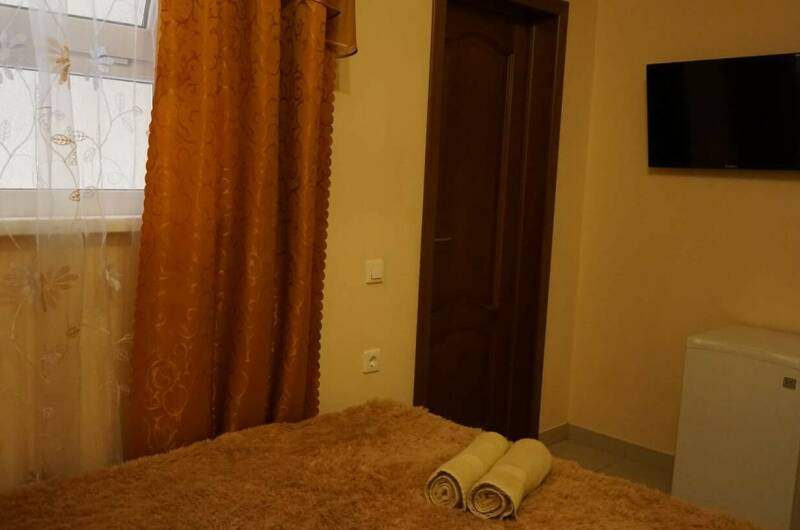 Стандартный 2-х местный (окно в коридор)