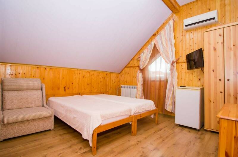 № 8 Двухместная комната с удобствами на 3 этаже