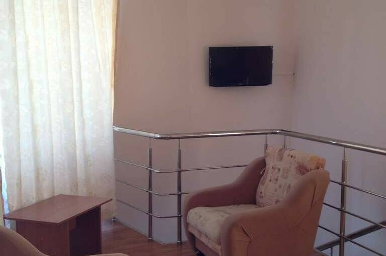 Коттедж с кухней