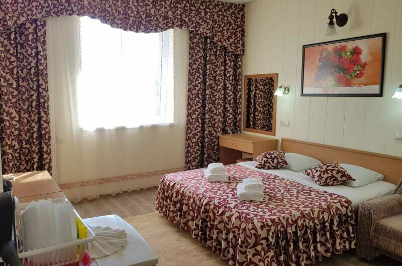 Полулюкс 2х с общим балконом с видом во двор