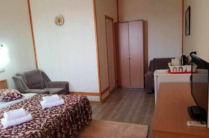 Полулюкс 2х с общим балконом с видом во двор