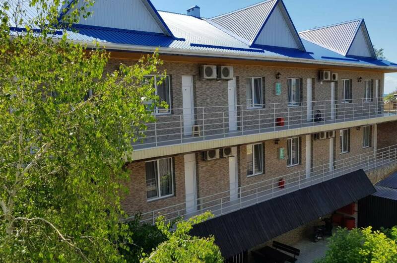 Полулюкс 2х с общим балконом с видом во двор