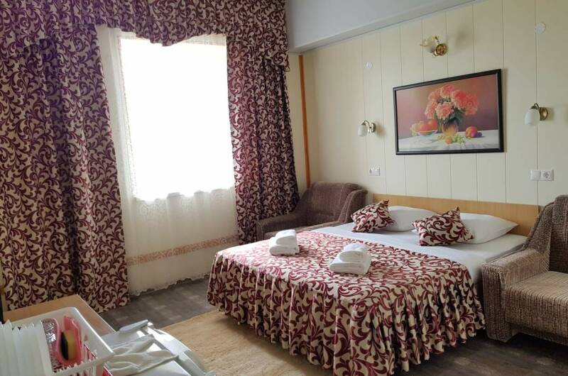 Полулюкс 2х с общим балконом с видом на море