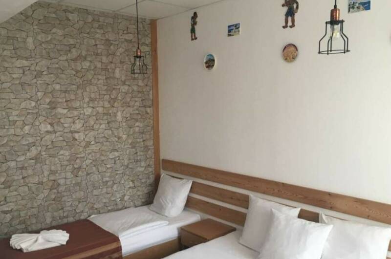 Полулюкс 3х с общим балконом на стоянку