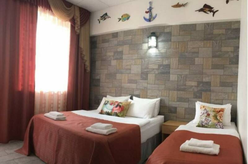 Полулюкс 3х с общим балконом во двор