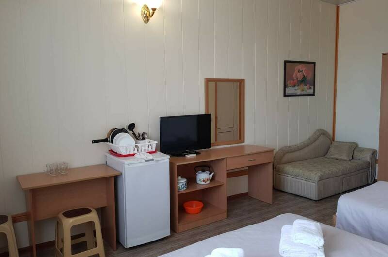 Полулюкс 3х с общим балконом на море