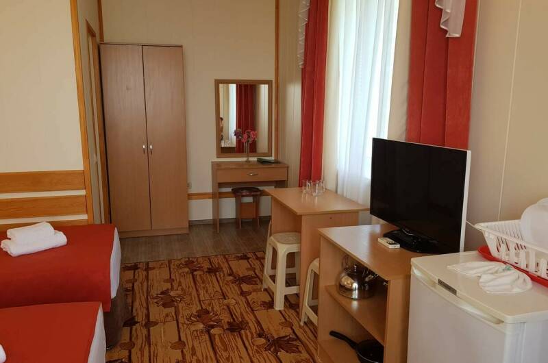 Полулюкс 3х с общим балконом на море