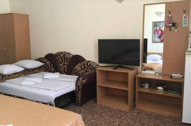 Полулюкс 4х с общим балконом на стоянку