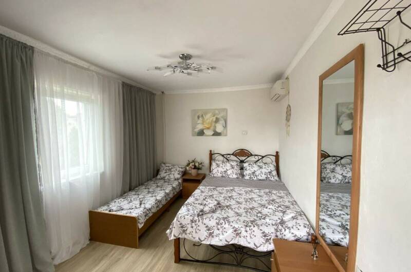 Номер 6 3х местный эконом на 2 м этаже