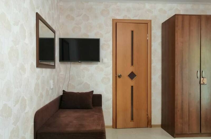 Домик с удобствами на 3 человека с допместом