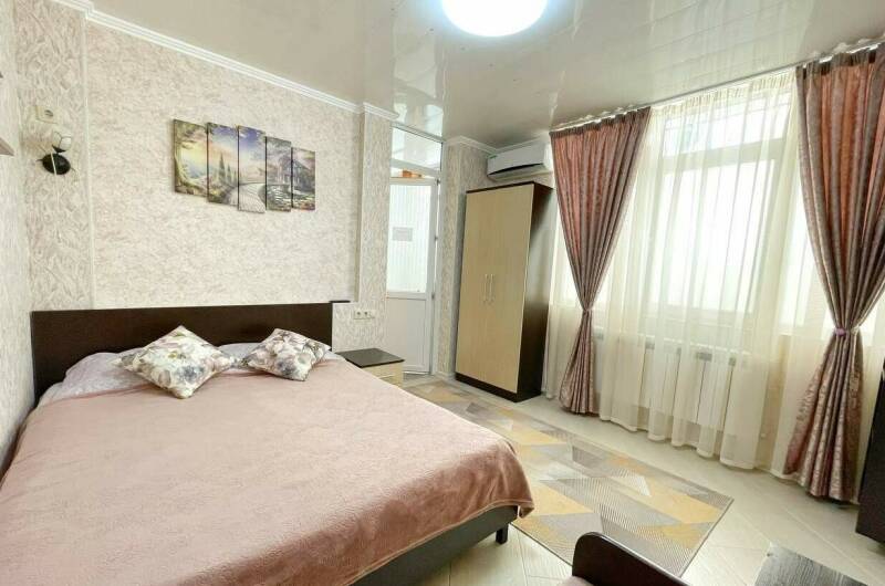 СЕМЕЙНАЯ с кухней-гостиной и отдельным входом № 11