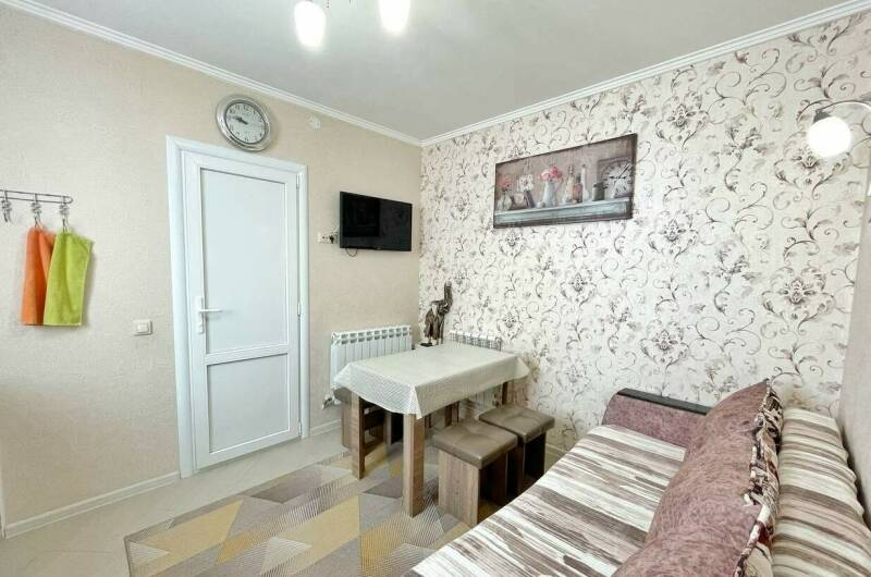 СЕМЕЙНАЯ с кухней-гостиной и отдельным входом № 11