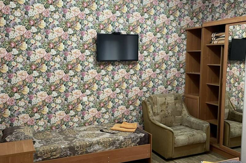 Двухкомнатный семейный пятиместный номер