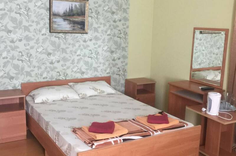 Двухкомнатный семейный шестиместный номер