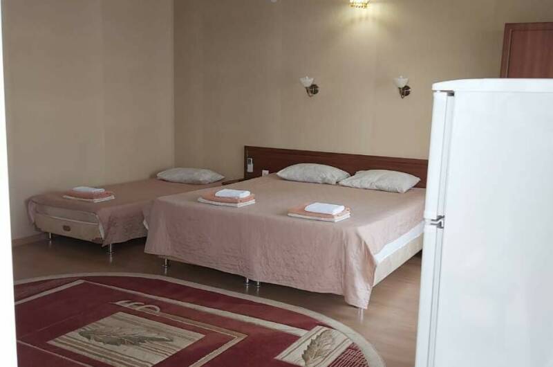 Четырёхместный +1 номер стандарт с общим балконом