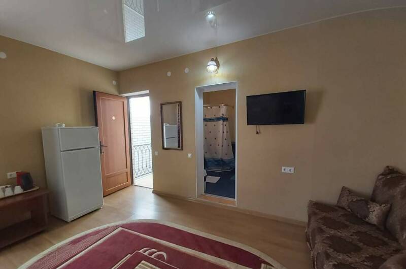 Четырёхместный +1 номер стандарт с общим балконом