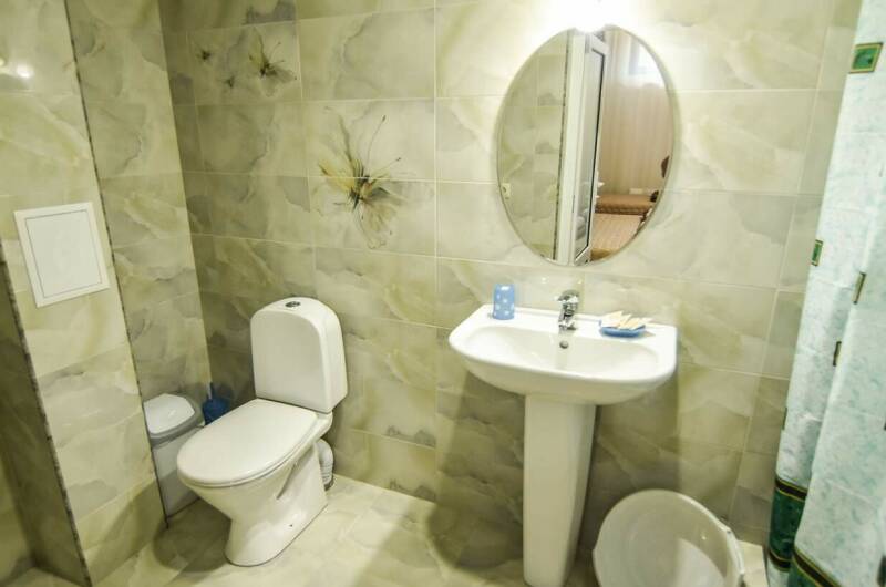 Двухкомнатный 4-х местный с прихожей и мини-кухней