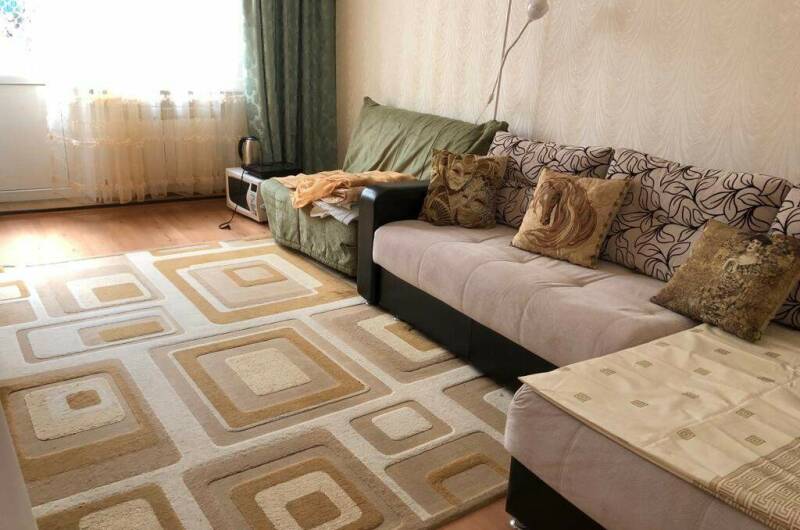 Двухкомнатный с верандой на первом этаже