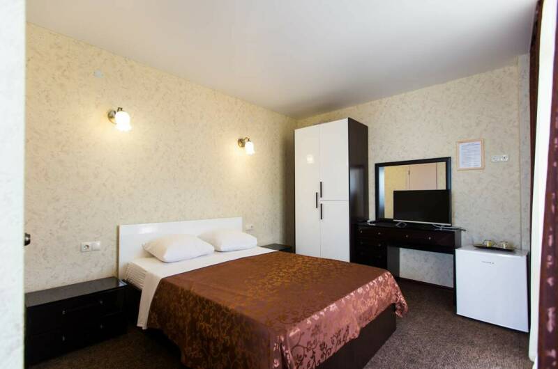 Двухместный номер с отдельным балконом