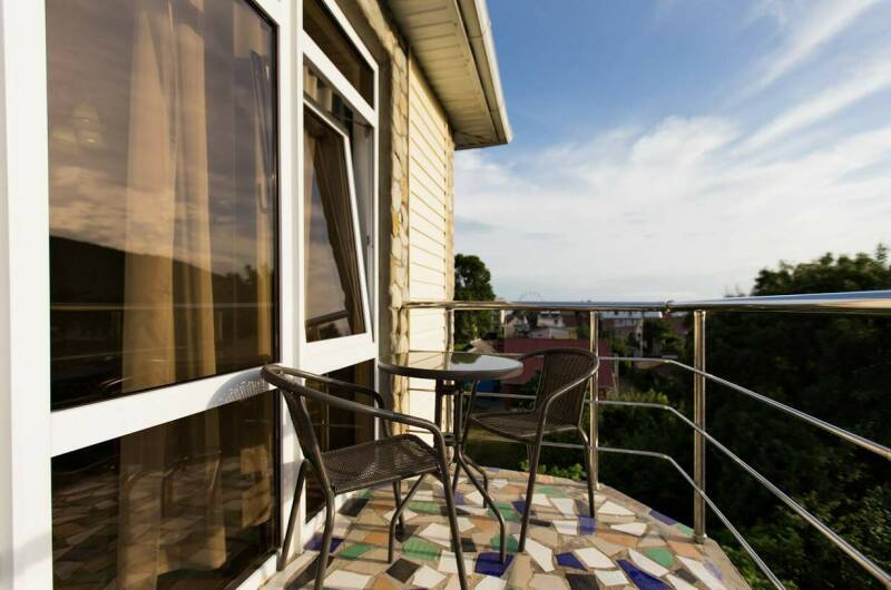 Двухкомнатный номер с отдельным балконом