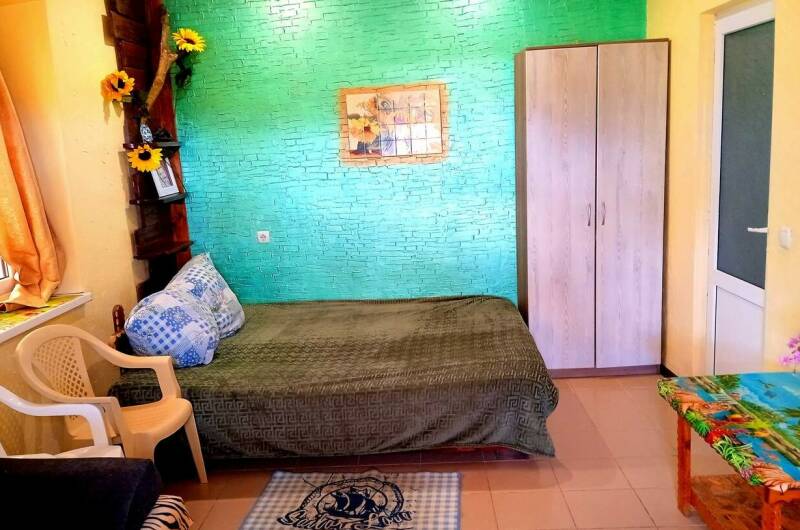 «Подсолнухи» 2-х мест. с отд. входом, террасой