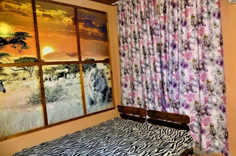 «Саванна» 2-х местный с балконом с видом на озеро