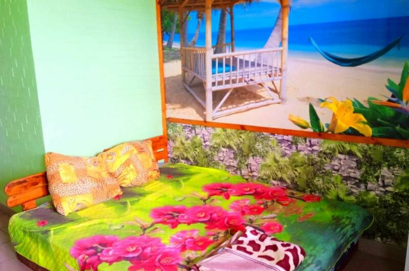 «Цветочный» 2-х мест. с балконом с видом на озеро