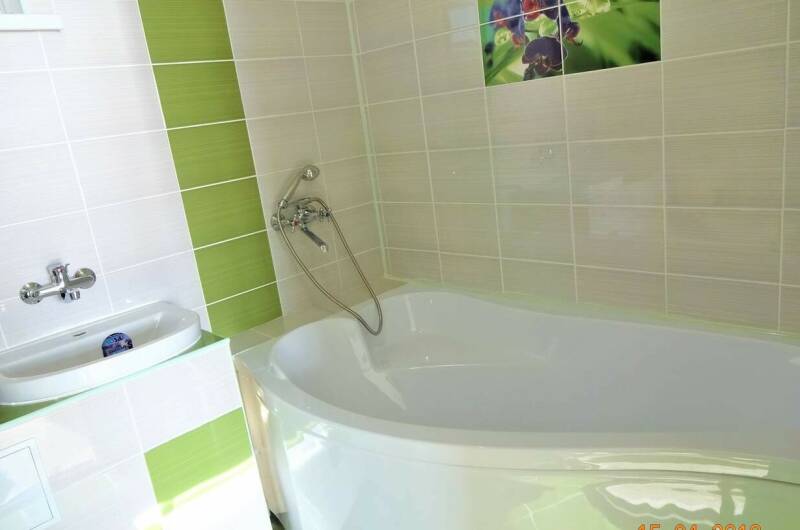 «Орхидея» с террасой, с ванной, кухней и бассейном