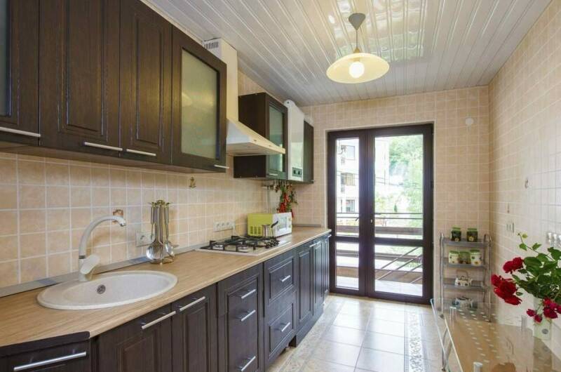 6-местный на 2 этаже (2 спальных, кухня-столовая)