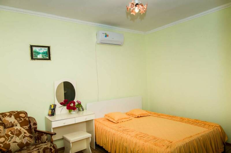 № 6, 7. Трехместный номер с удобствами и террасой