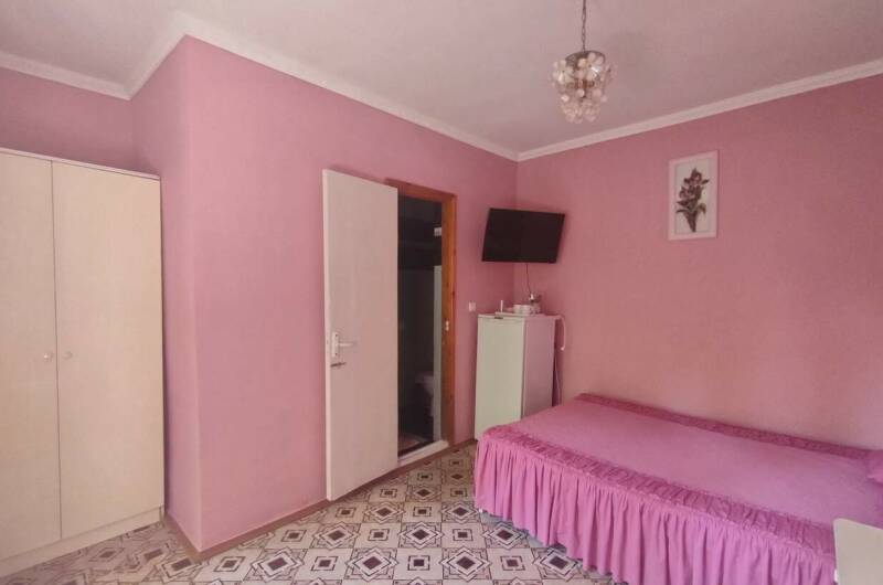 № 6, 7. Трехместный номер с удобствами и террасой