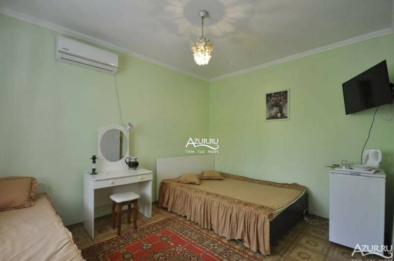 Номер 8,9. 3мест. номер с с/у, кроватями, террасой