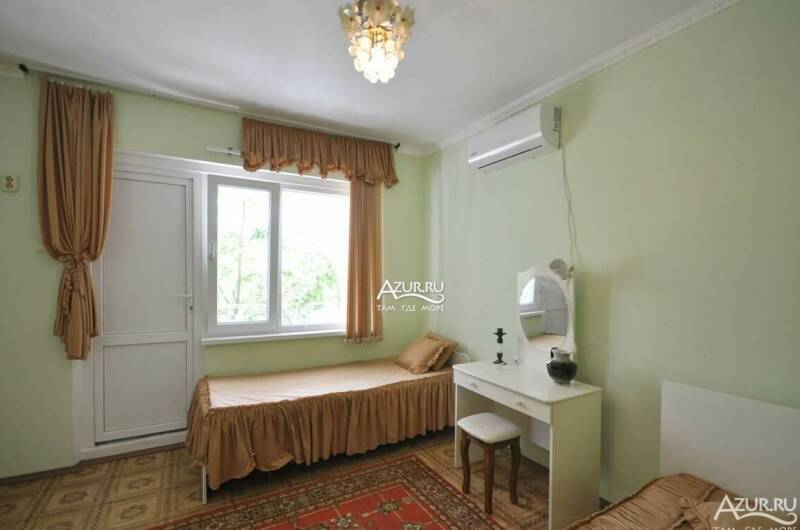 Номер 8,9. 3мест. номер с с/у, кроватями, террасой