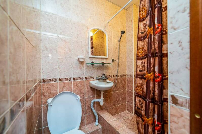 Трёхместный номер с удобствами