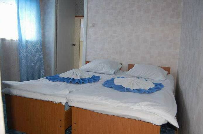 «Эконом» № 12а, двухместный. Корпус «Желтый дом»