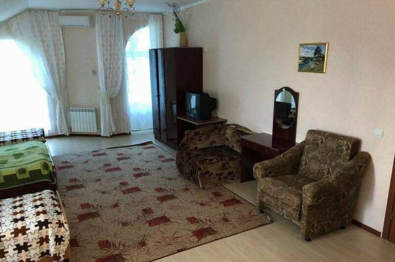 «Стандарт» № 17а, четырехместный. «Желтый дом»