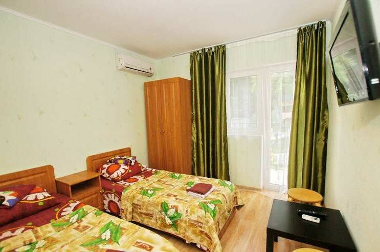 Двухместный номер с удобствами и балконом