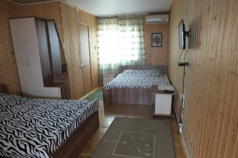 Трехместный номер на втором этаже