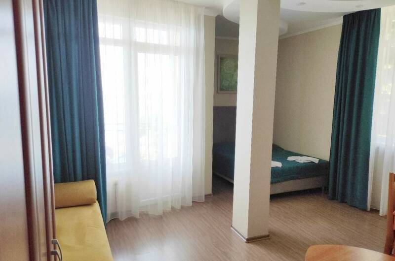 № 7 Студия (вид на море)