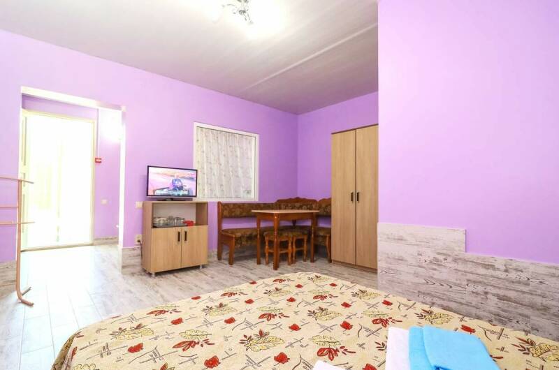 Семейный на четверых