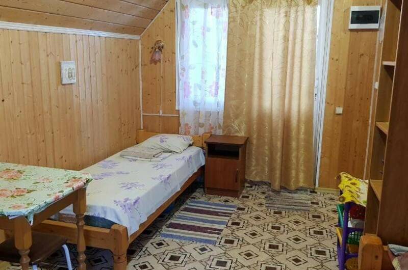 Трехместный домик