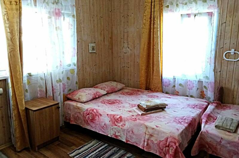 Пятиместный домик