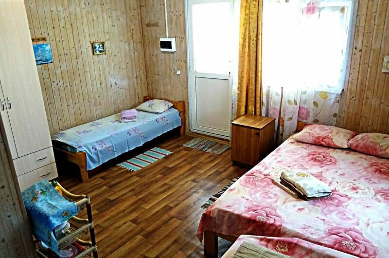 Пятиместный домик