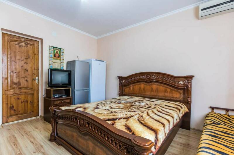 Двухместный номер с удобствами (цена за номер)