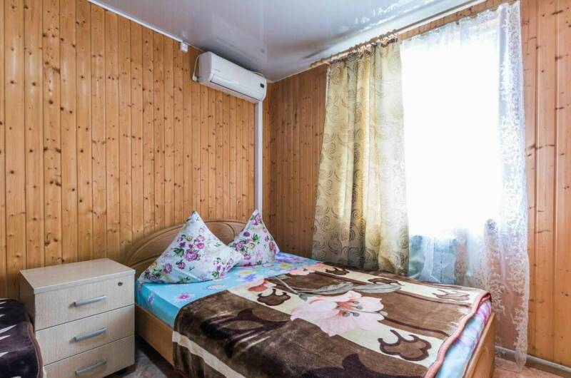 Трехместный номер с удобствами (цена за номер)